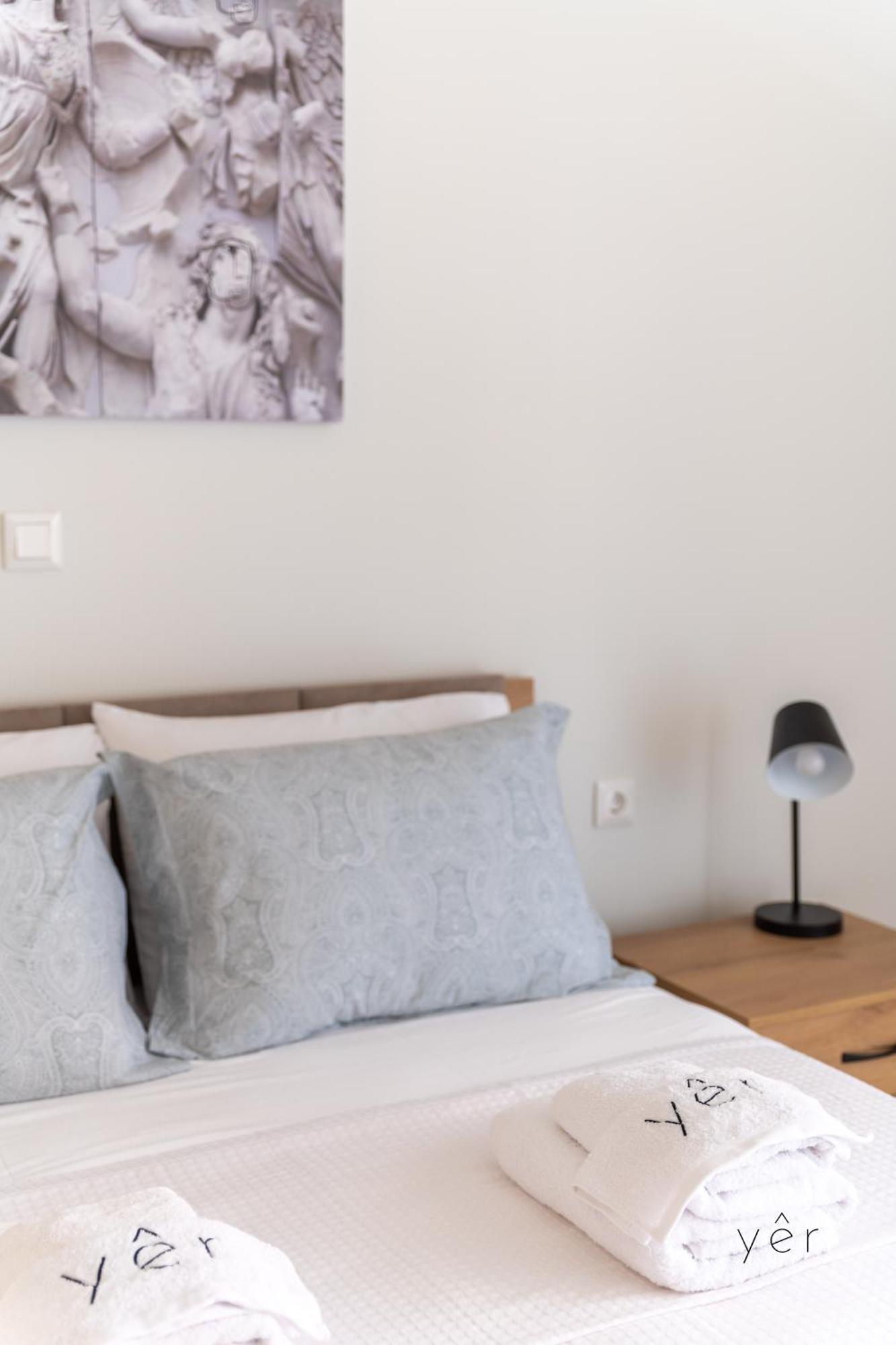 Modern Mythic Flat With Greek-inspired Artistic * Athens