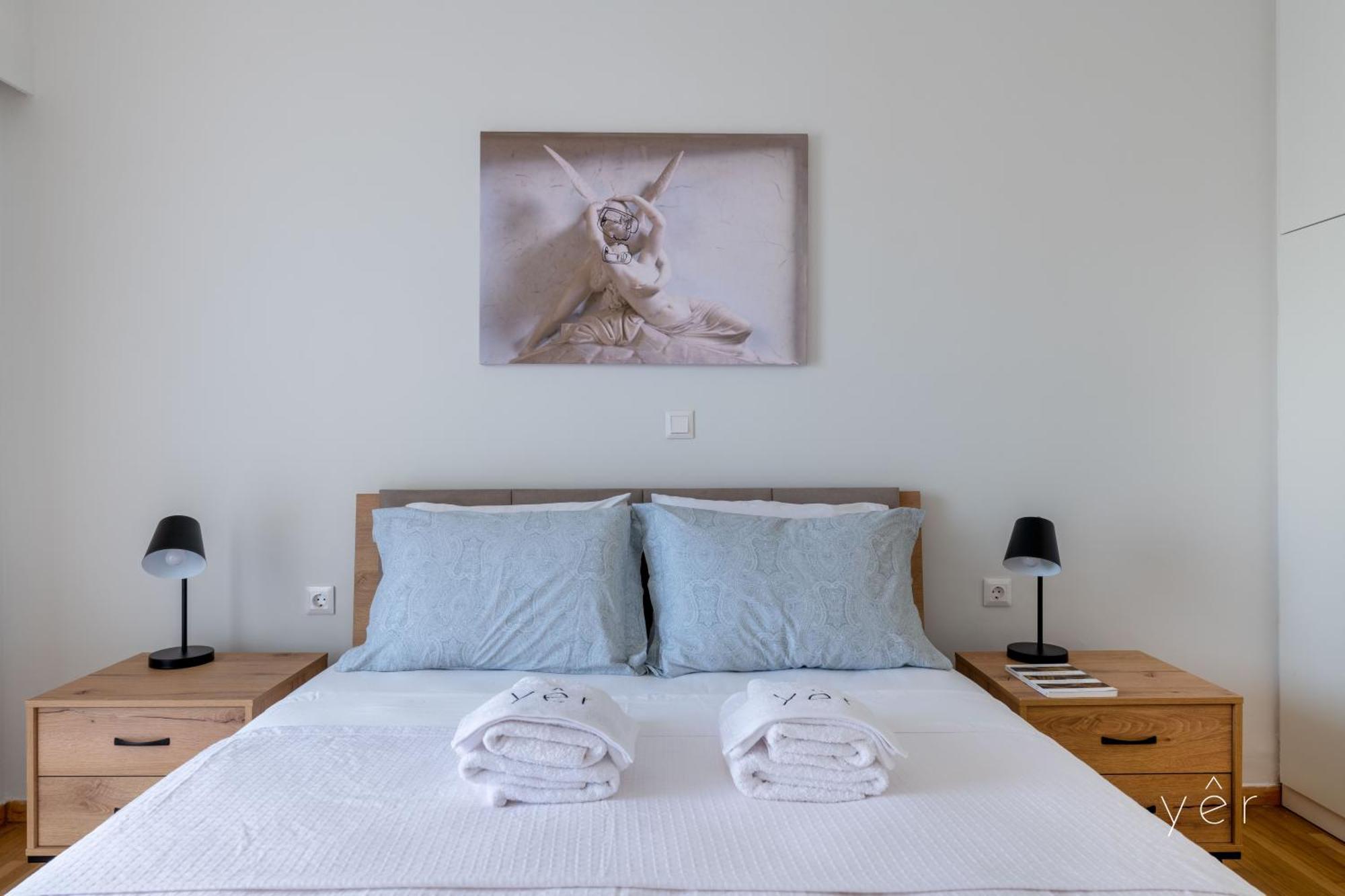 Modern Mythic Flat With Greek-inspired Artistic Apartment *